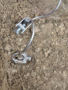 Aardpen laten slaan in Bergen