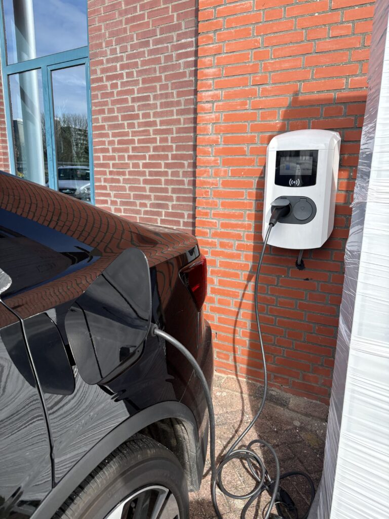 Wallbox laadpaal door Electra-gigant