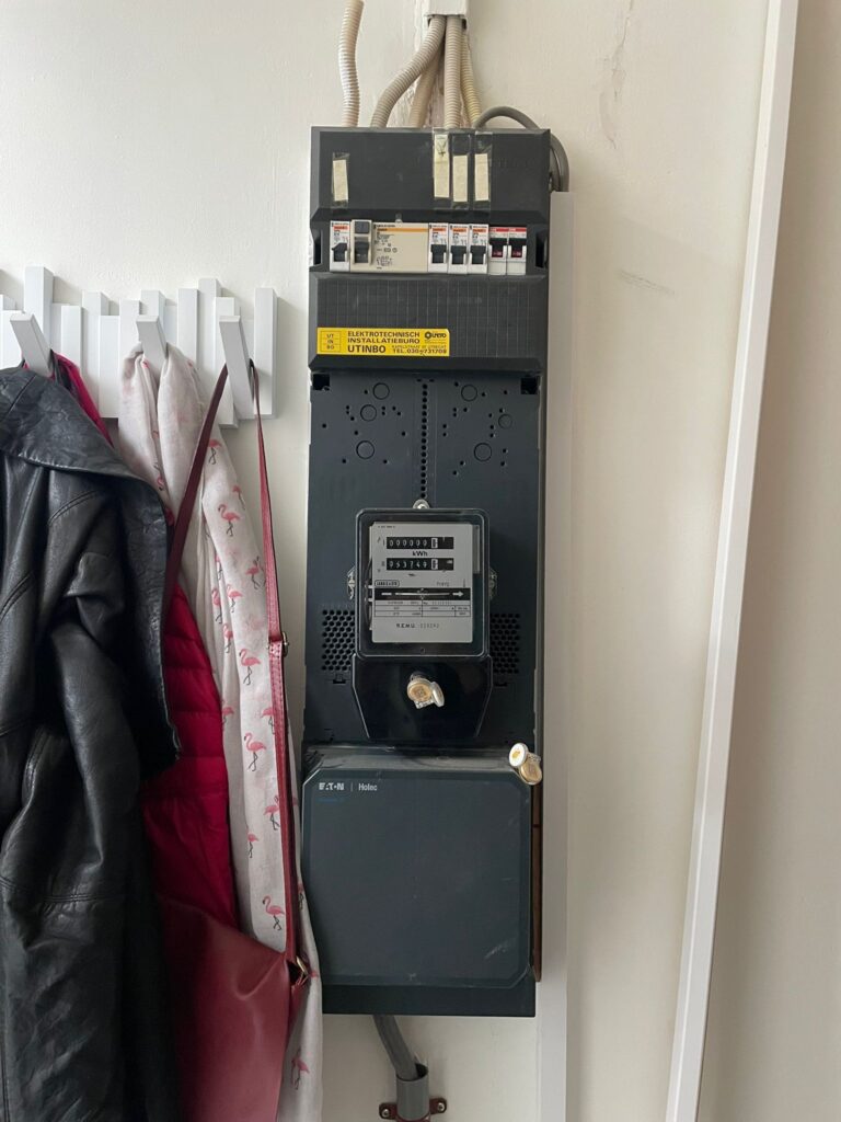 Extra groepenkast in de garage