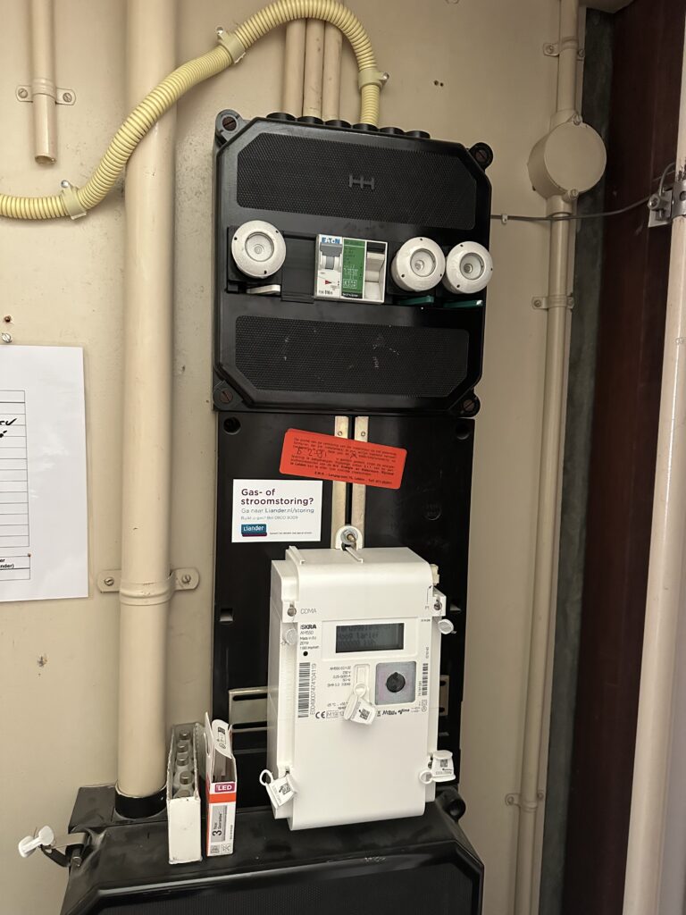 Tweede groepenkast in de schuur